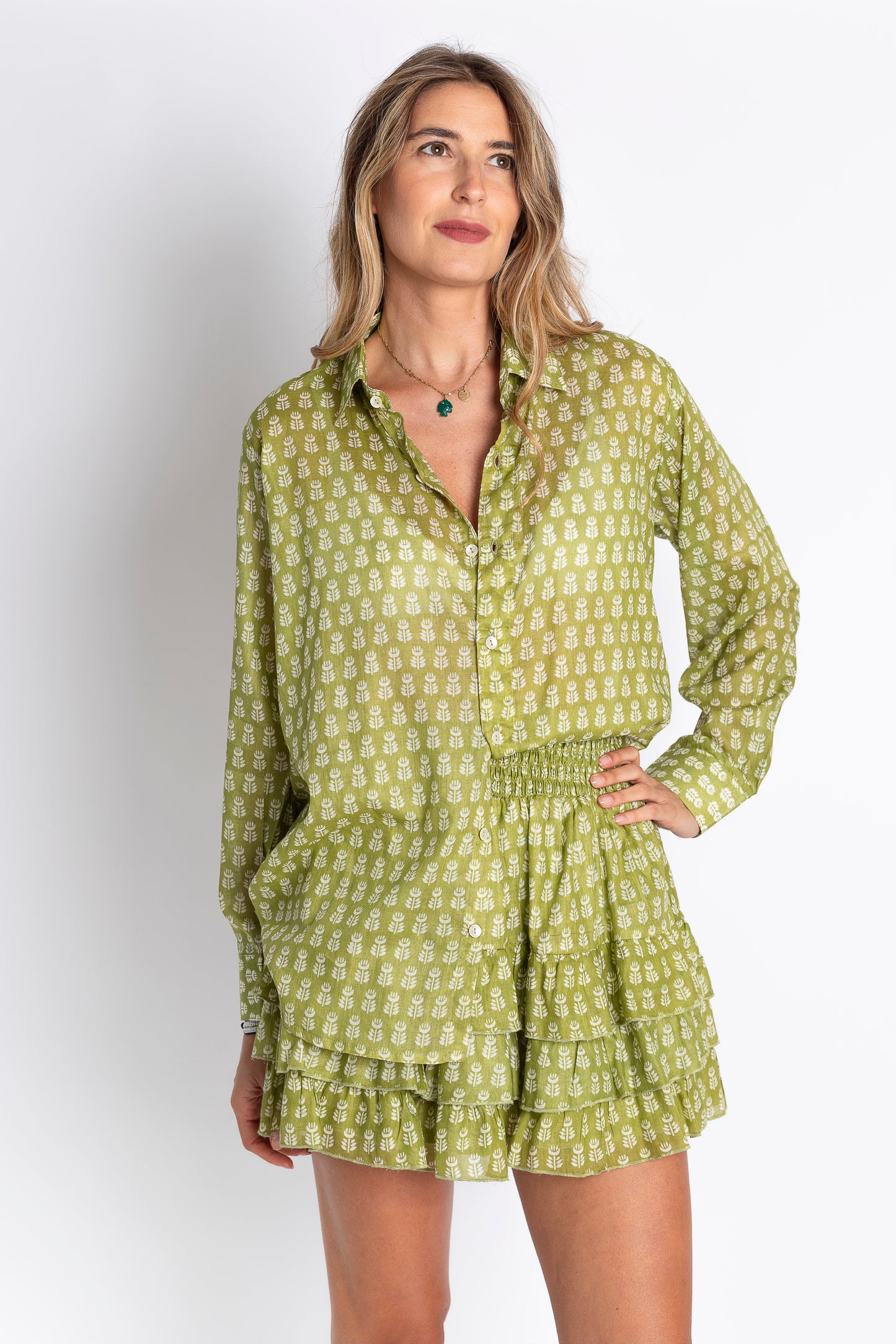 COMPLETO CAMICIA E GONNA CORTA 5