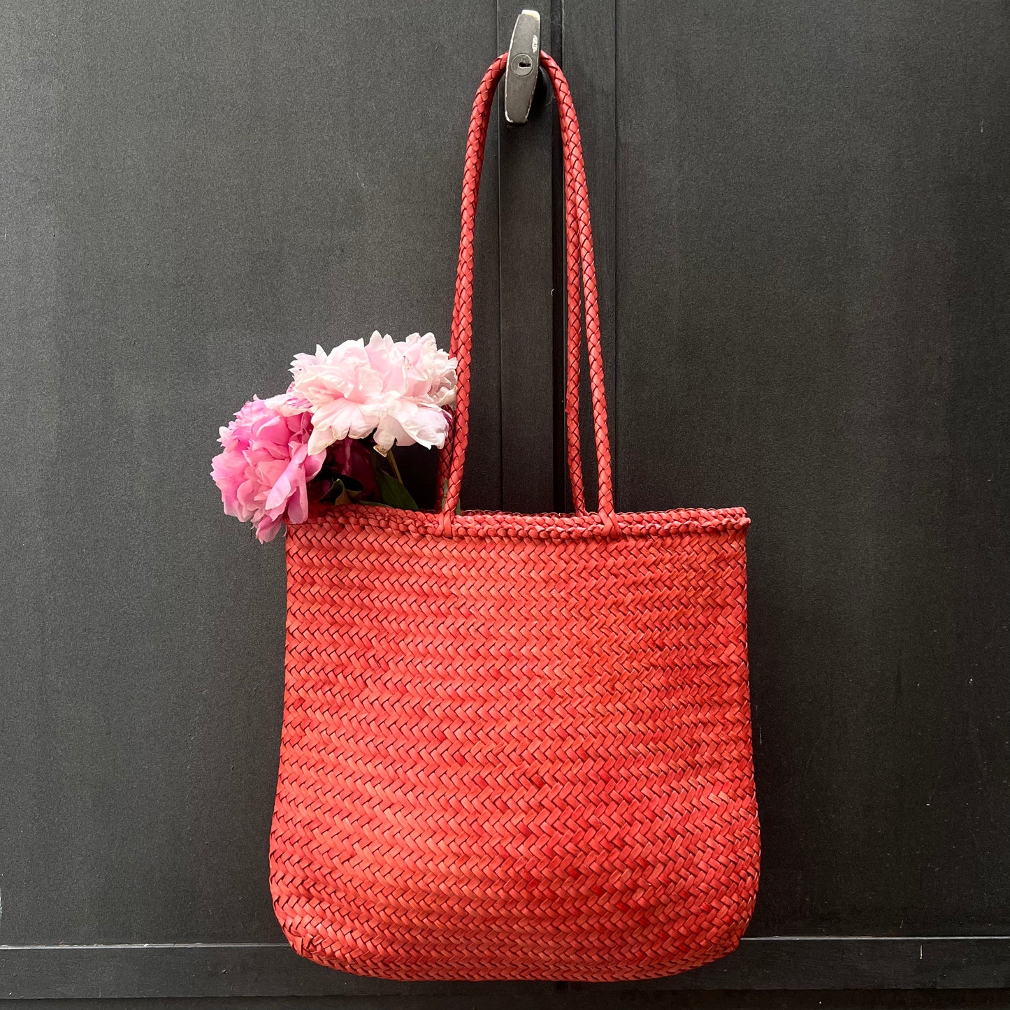 BORSA IN PELLE INTRECCIATA CORALLO