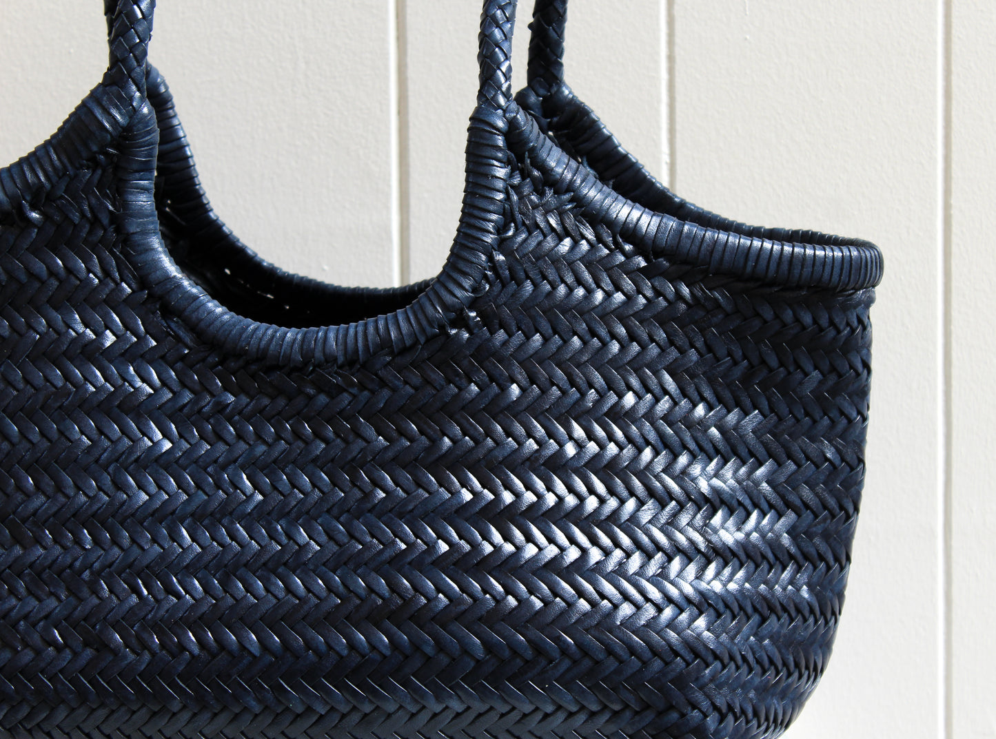BORSA IN PELLE INTRECCIATA BLU
