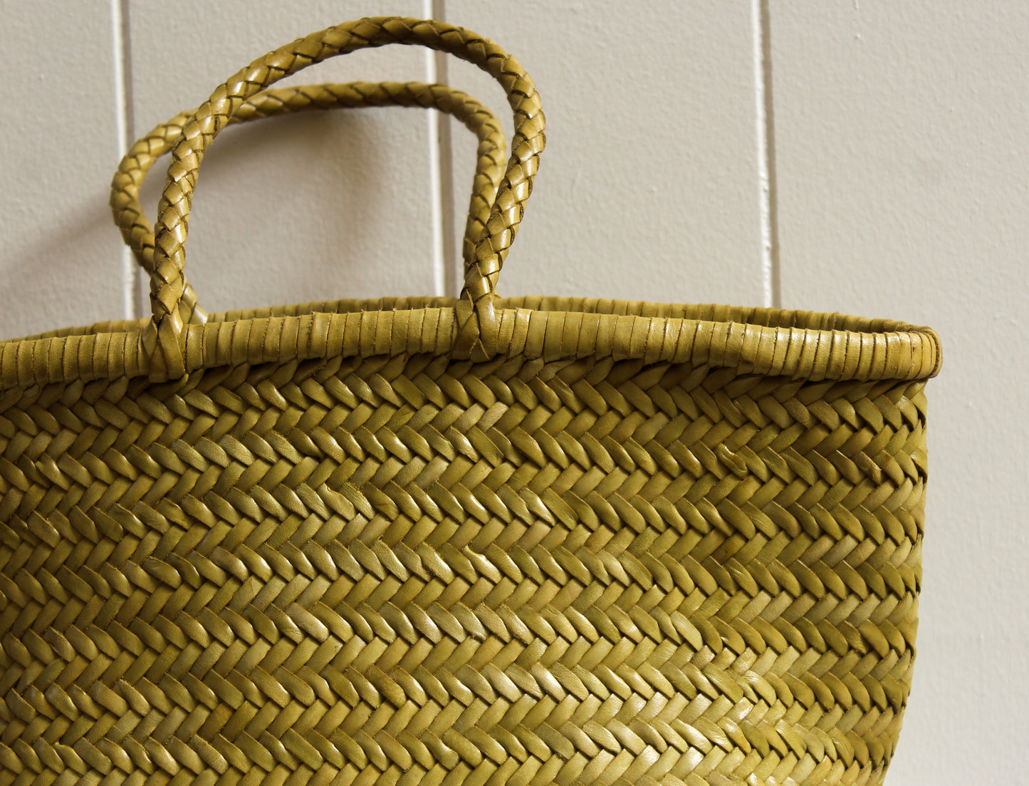 BORSA IN PELLE INTRECCIATA PISTACCHIO