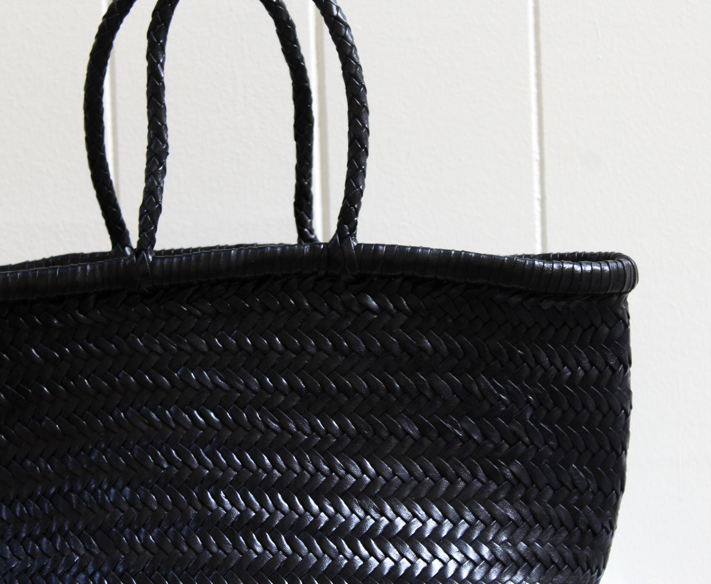 BORSA IN PELLE INTRECCIATA NERA
