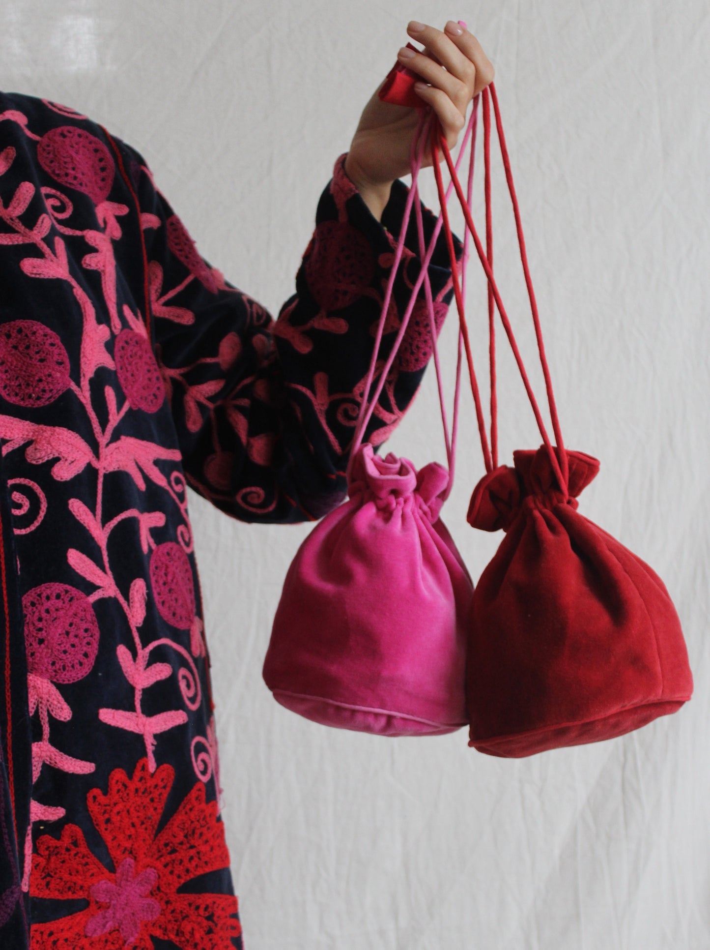 BEAUTY POCHETTE IN VELLUTO II