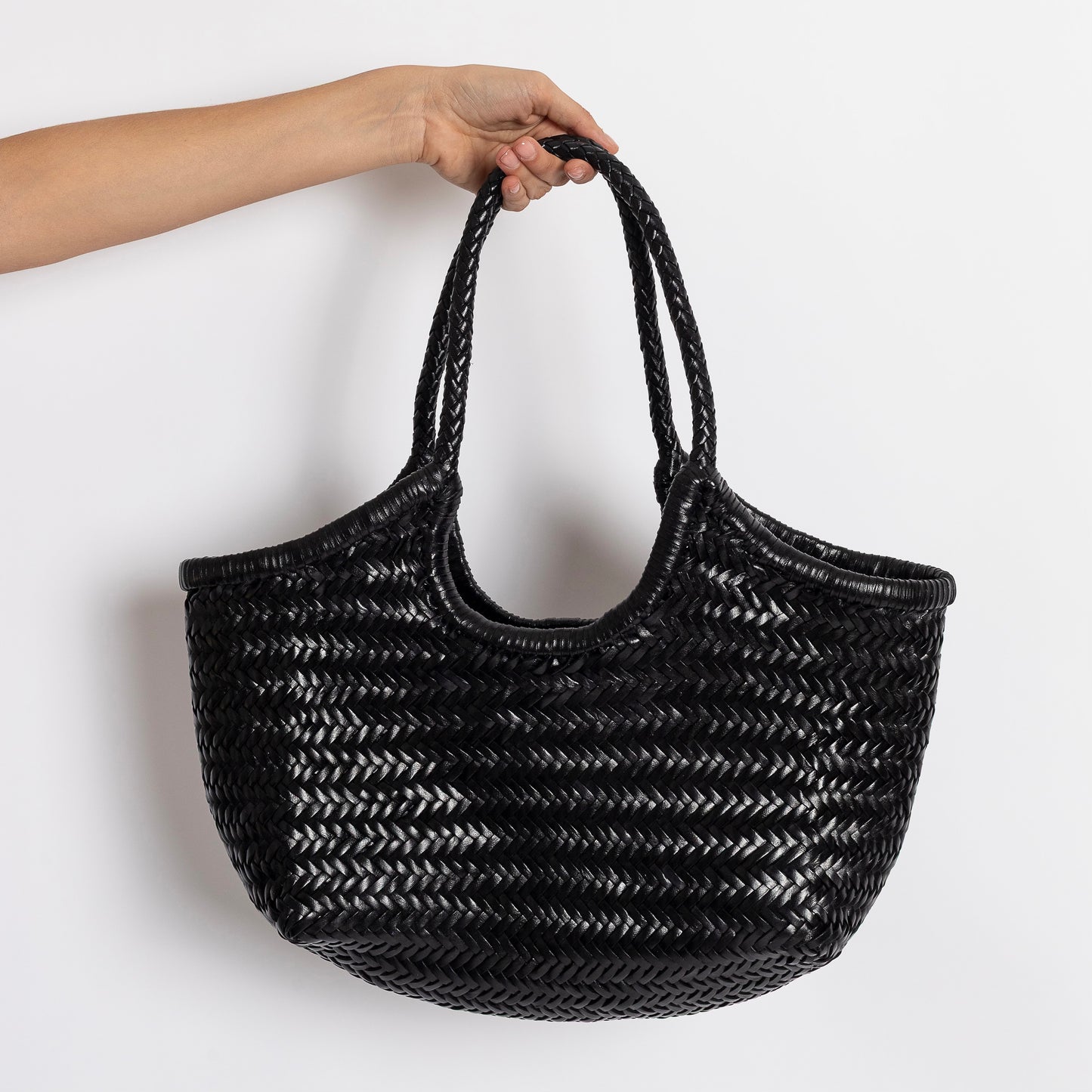 BORSA IN PELLE INTRECCIATA NERA