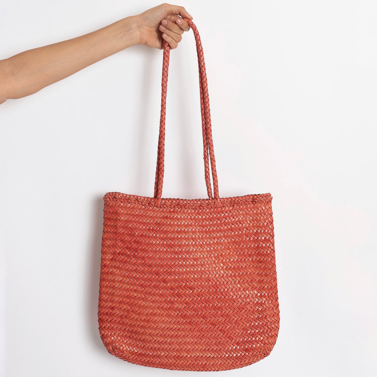 BORSA IN PELLE INTRECCIATA PESCA