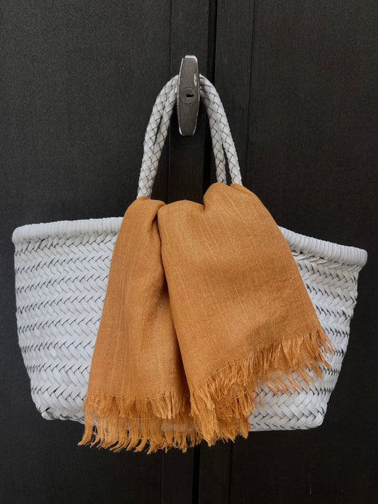 PASHMINA SENAPE