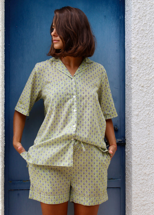 PANTALONE CORTO VERDE